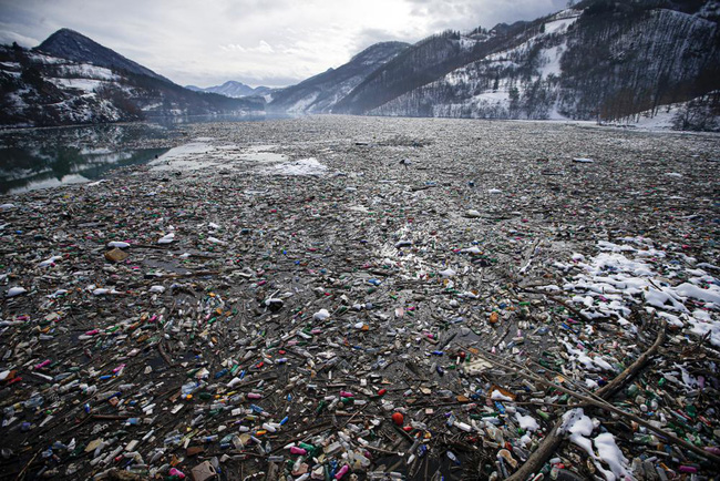 Ô nhiễm đại dương do rác thải nhựa sẽ tăng gấp 4 lần vào năm 2050