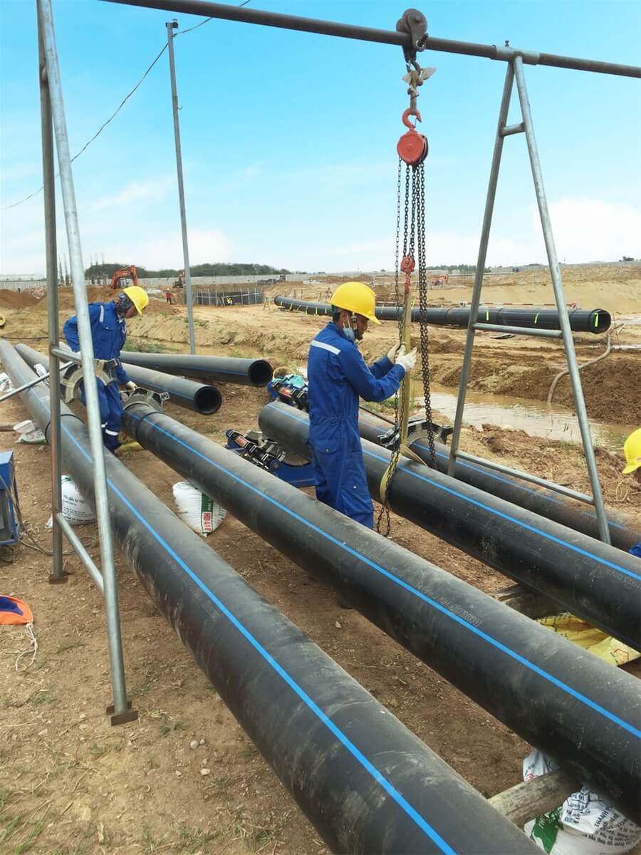 Lắp đường ống cấp nước HDPE